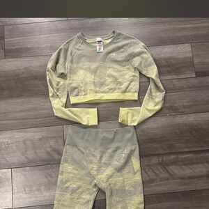 Gymshark Yellow and Gray Women's Set